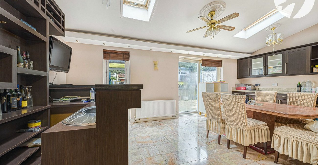 4 bedroom house for sale in Greenhithe | Robinson Jackson