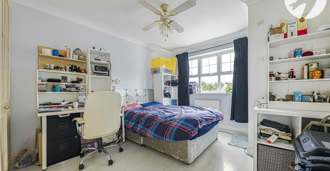 4 bedroom house for sale in Greenhithe | Robinson Jackson