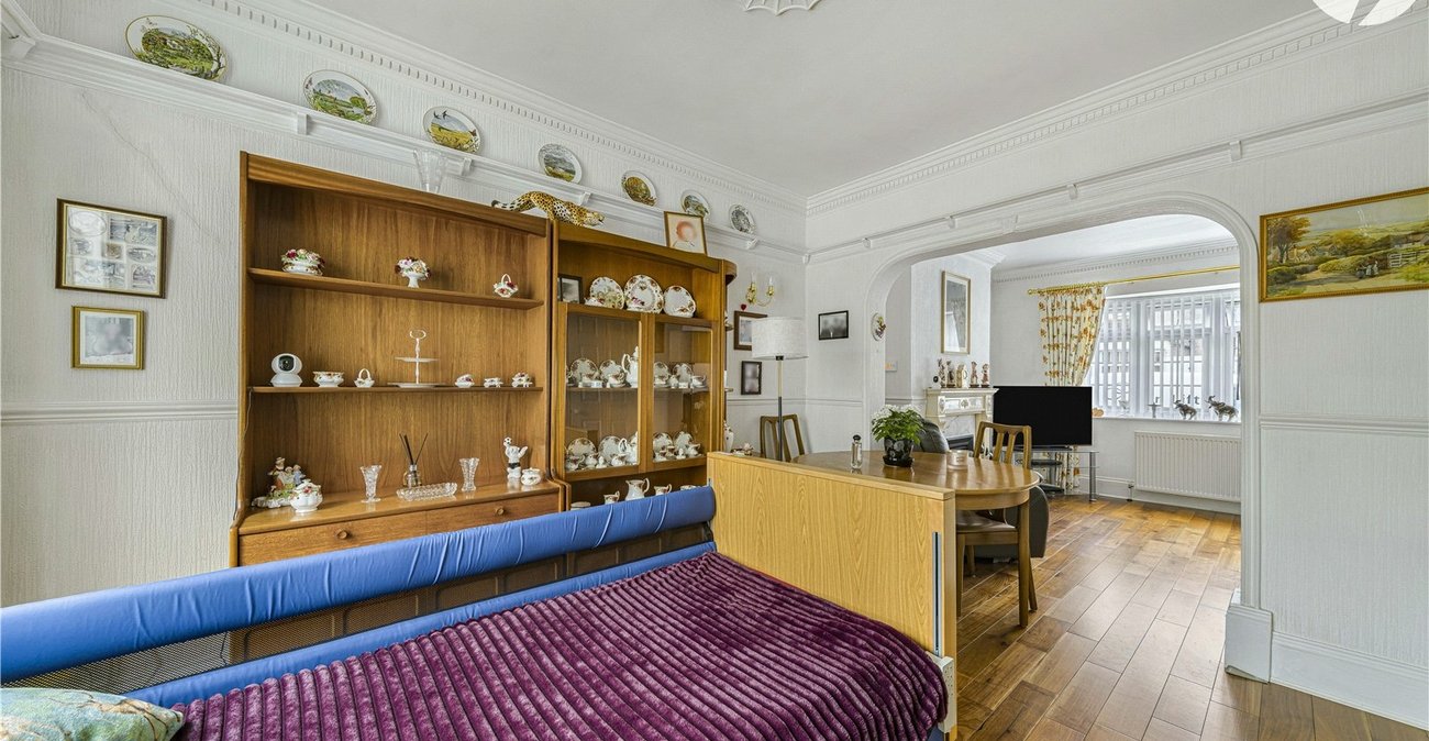 2 bedroom house for sale in Erith | Robinson Jackson