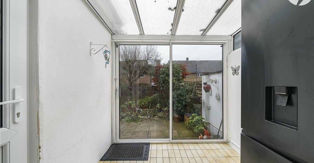 2 bedroom house for sale in Erith | Robinson Jackson