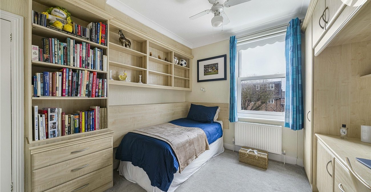 2 bedroom house for sale in Erith | Robinson Jackson