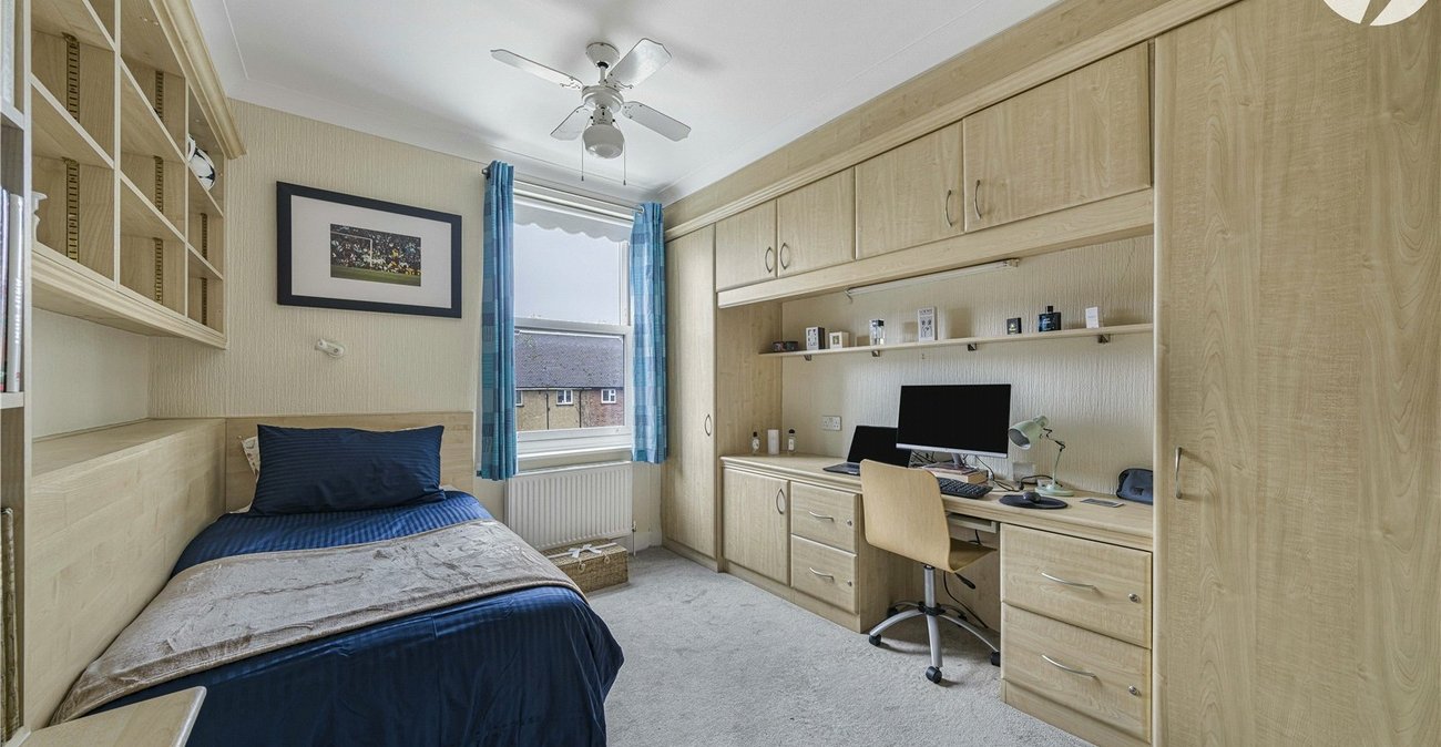 2 bedroom house for sale in Erith | Robinson Jackson