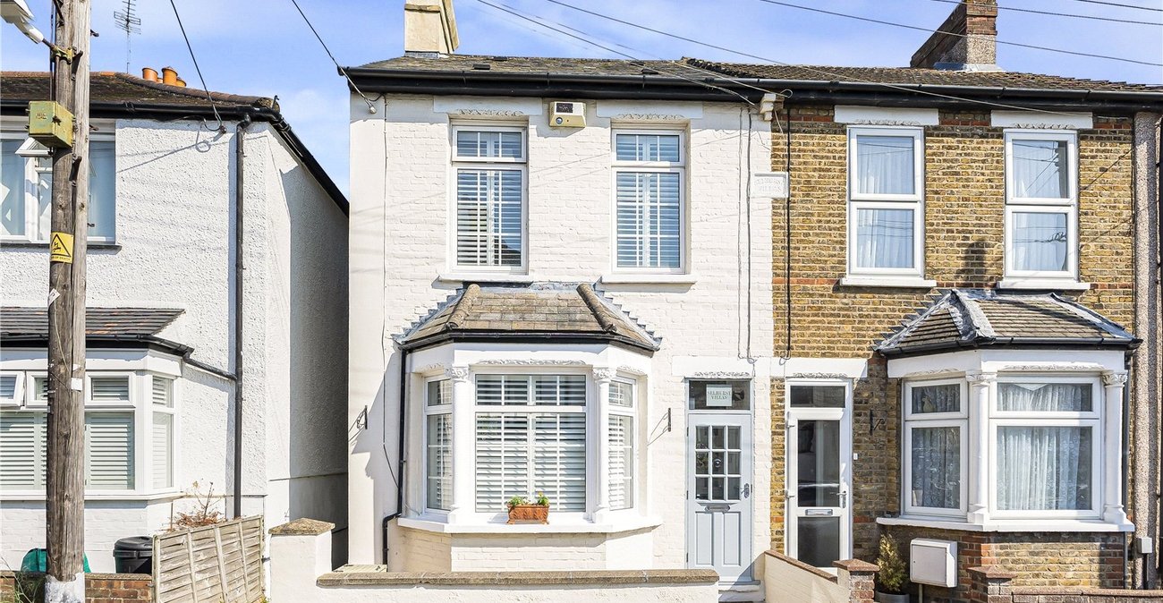 3 bedroom house for sale in Hextable | Robinson Jackson