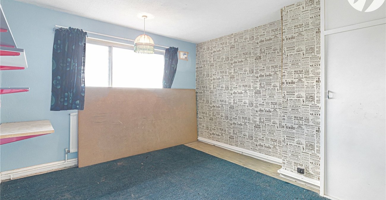 3 bedroom house for sale in Hextable | Robinson Jackson