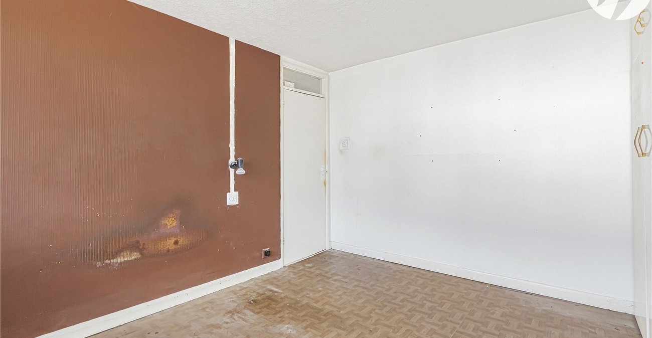 3 bedroom house for sale in Hextable | Robinson Jackson