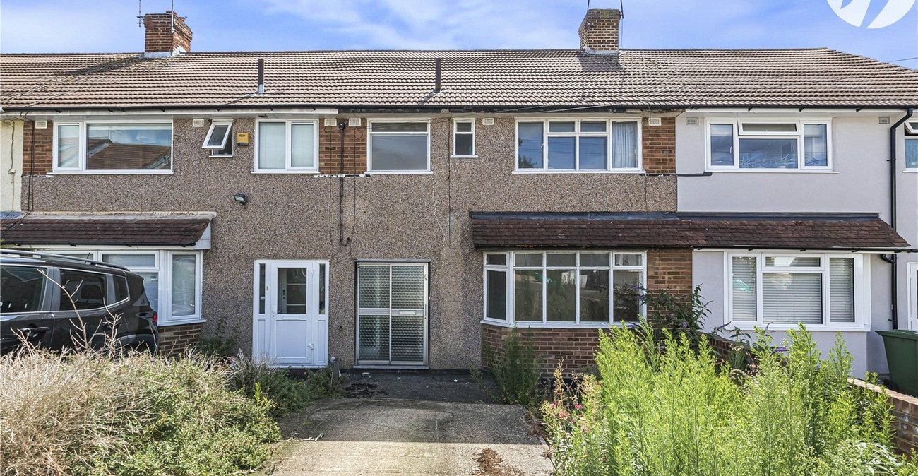 3 bedroom house for sale in Hextable | Robinson Jackson