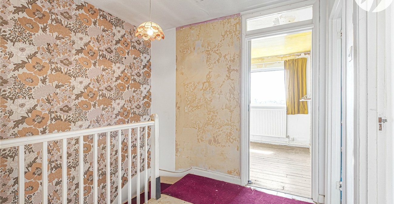 3 bedroom house for sale in Hextable | Robinson Jackson