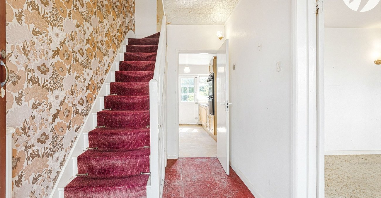 3 bedroom house for sale in Hextable | Robinson Jackson