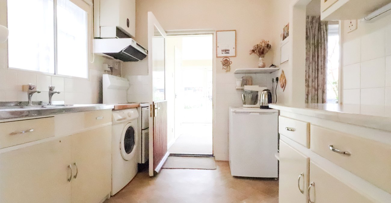 3 bedroom house for sale in Erith | Robinson Jackson