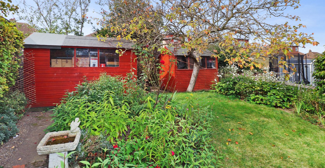 3 bedroom house for sale in Erith | Robinson Jackson
