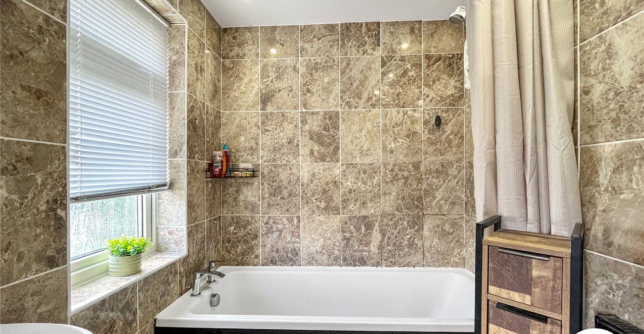3 bedroom house for sale in Newington | Robinson Michael & Jackson