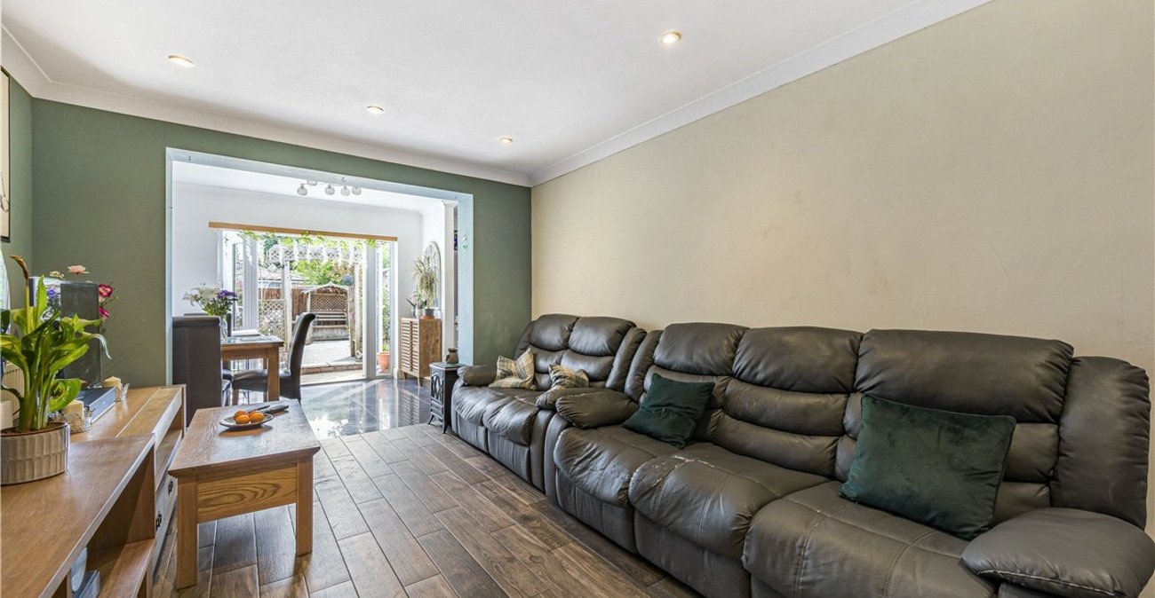 3 bedroom bungalow for sale in St Pauls Cray | Robinson Jackson