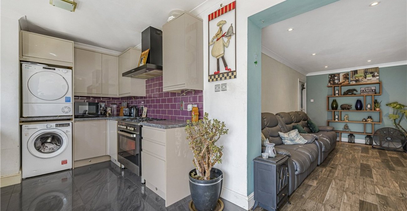 3 bedroom bungalow for sale in St Pauls Cray | Robinson Jackson