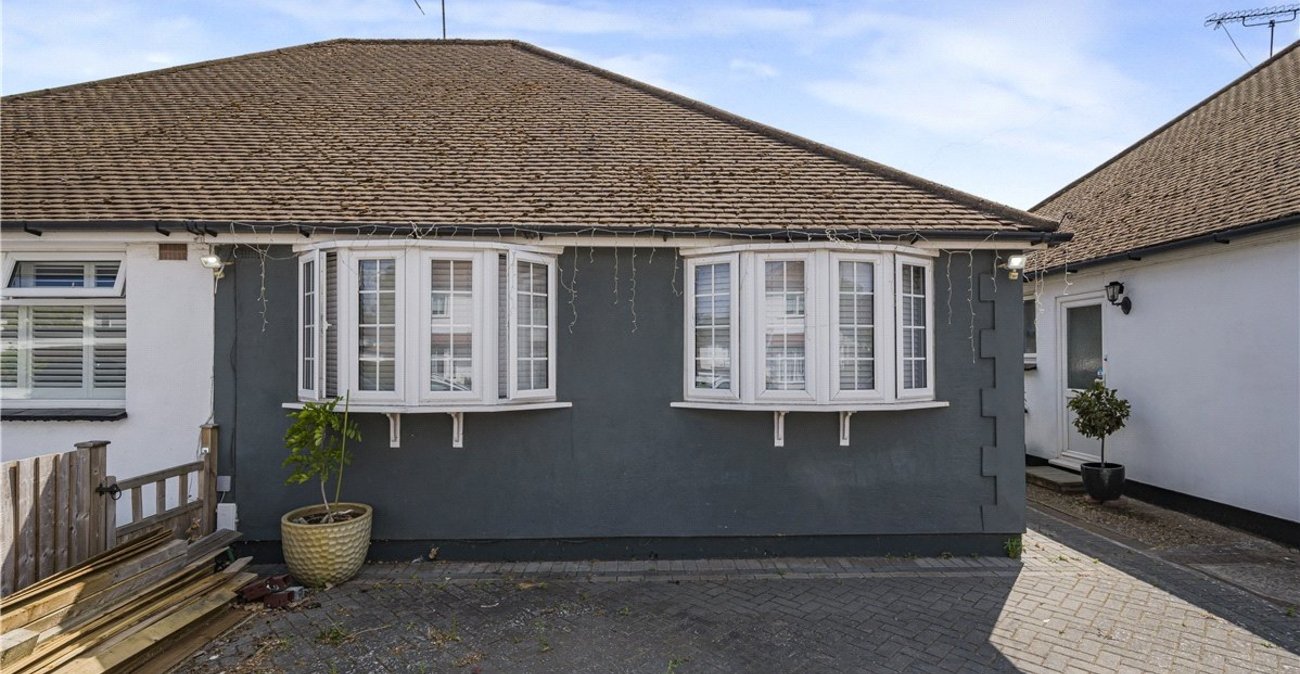 3 bedroom bungalow for sale in St Pauls Cray | Robinson Jackson