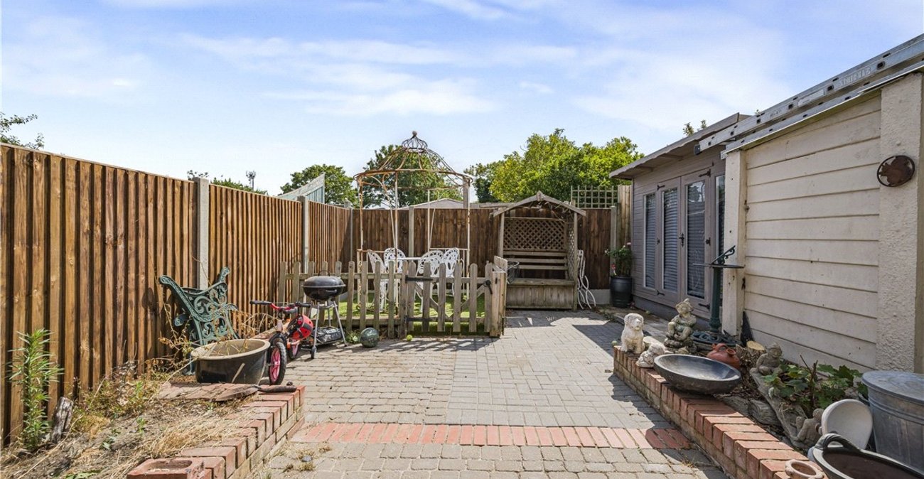 3 bedroom bungalow for sale in St Pauls Cray | Robinson Jackson