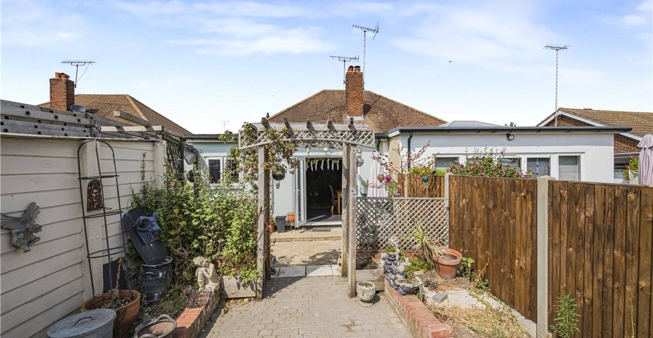 3 bedroom bungalow for sale in St Pauls Cray | Robinson Jackson