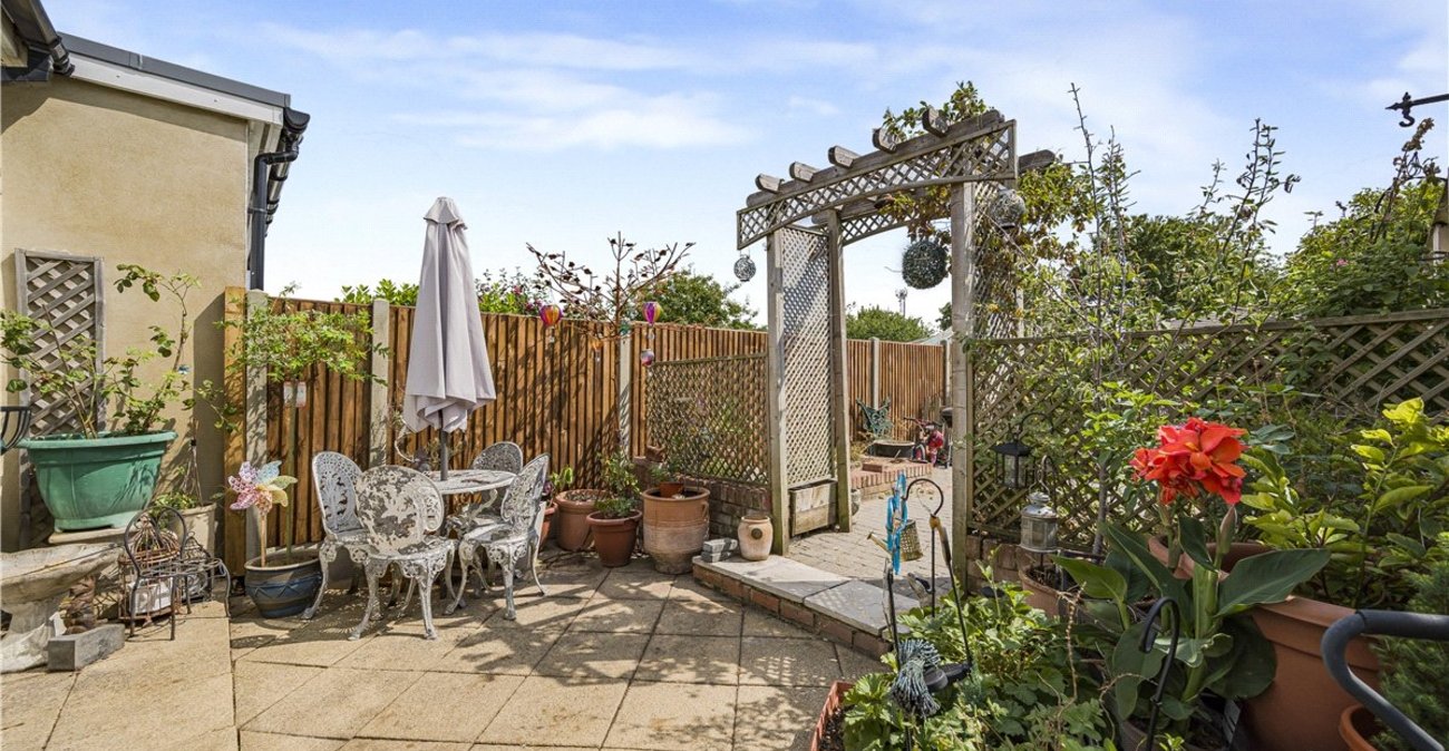 3 bedroom bungalow for sale in St Pauls Cray | Robinson Jackson