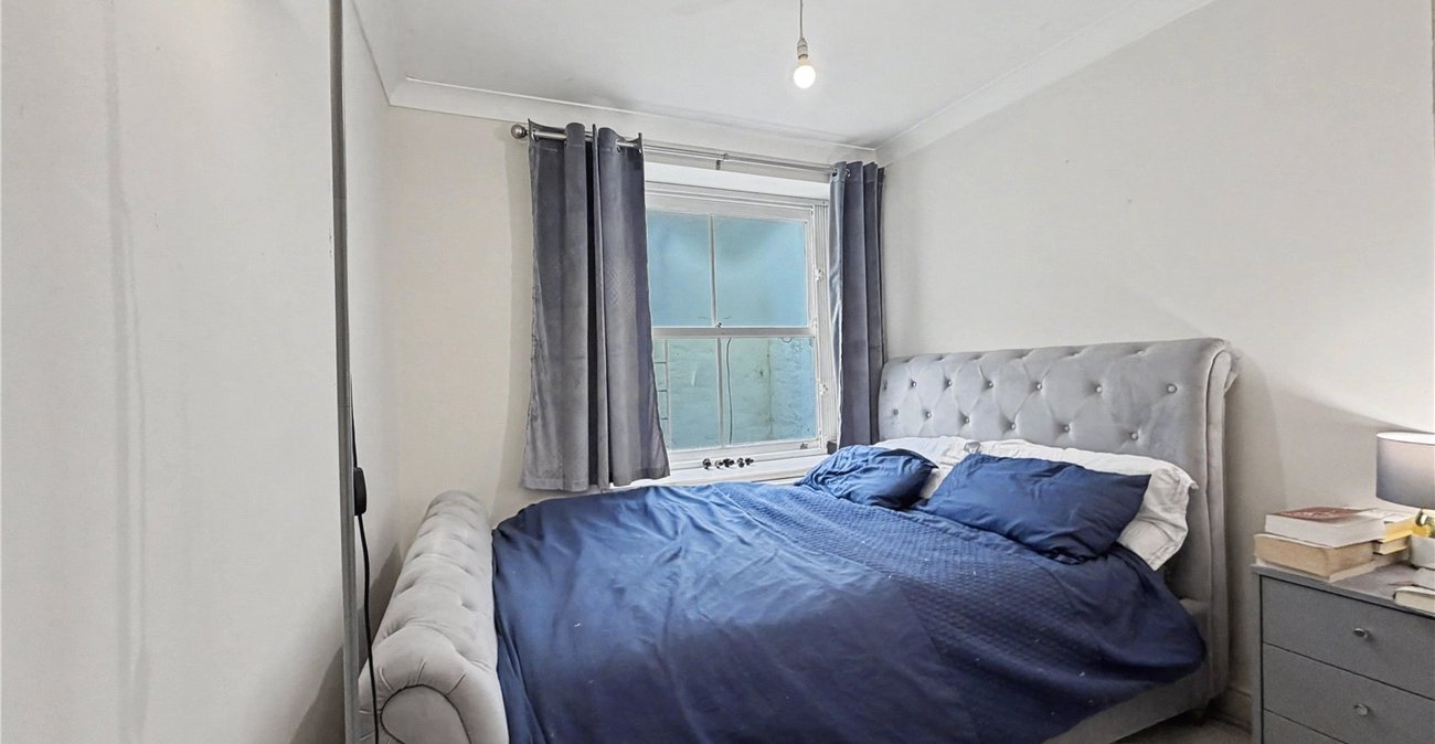 2 bedroom property to rent in Brompton | Robinson Michael & Jackson