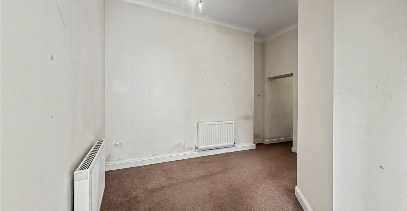 1 bedroom property for sale in Brompton | Robinson Michael & Jackson