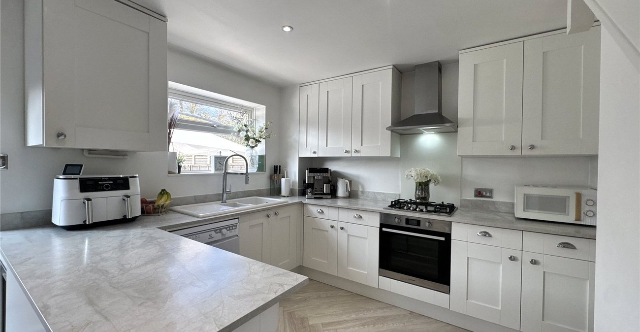 3 bedroom house for sale in Rainham | Robinson Michael & Jackson