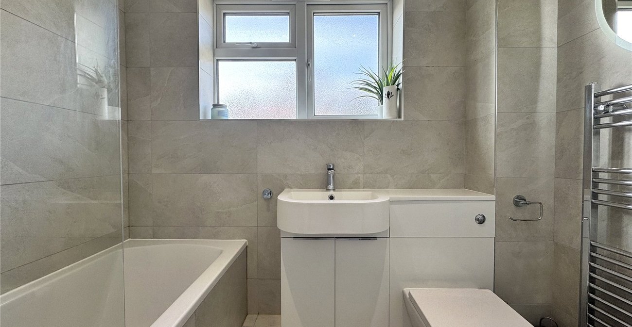 3 bedroom house for sale in Rainham | Robinson Michael & Jackson