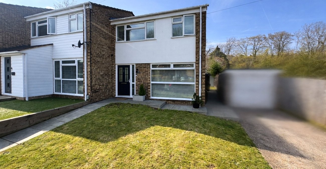 3 bedroom house for sale in Rainham | Robinson Michael & Jackson