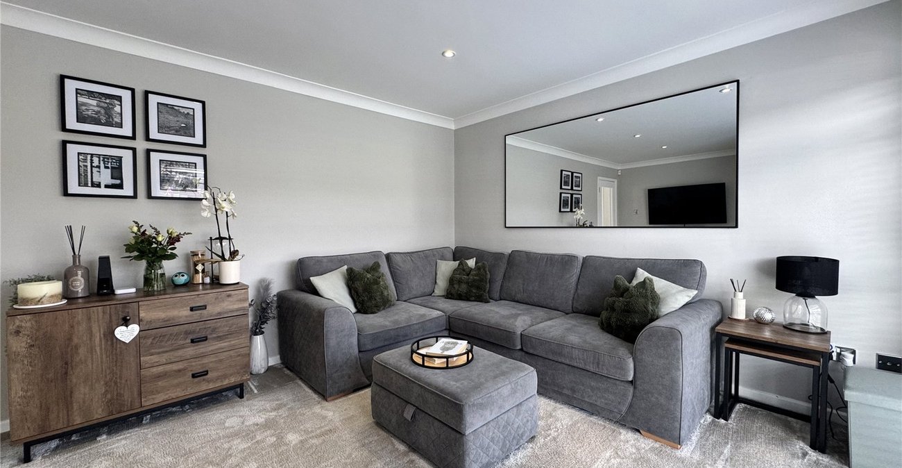 3 bedroom house for sale in Rainham | Robinson Michael & Jackson