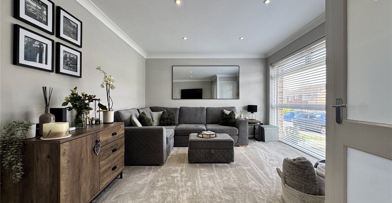 3 bedroom house for sale in Rainham | Robinson Michael & Jackson