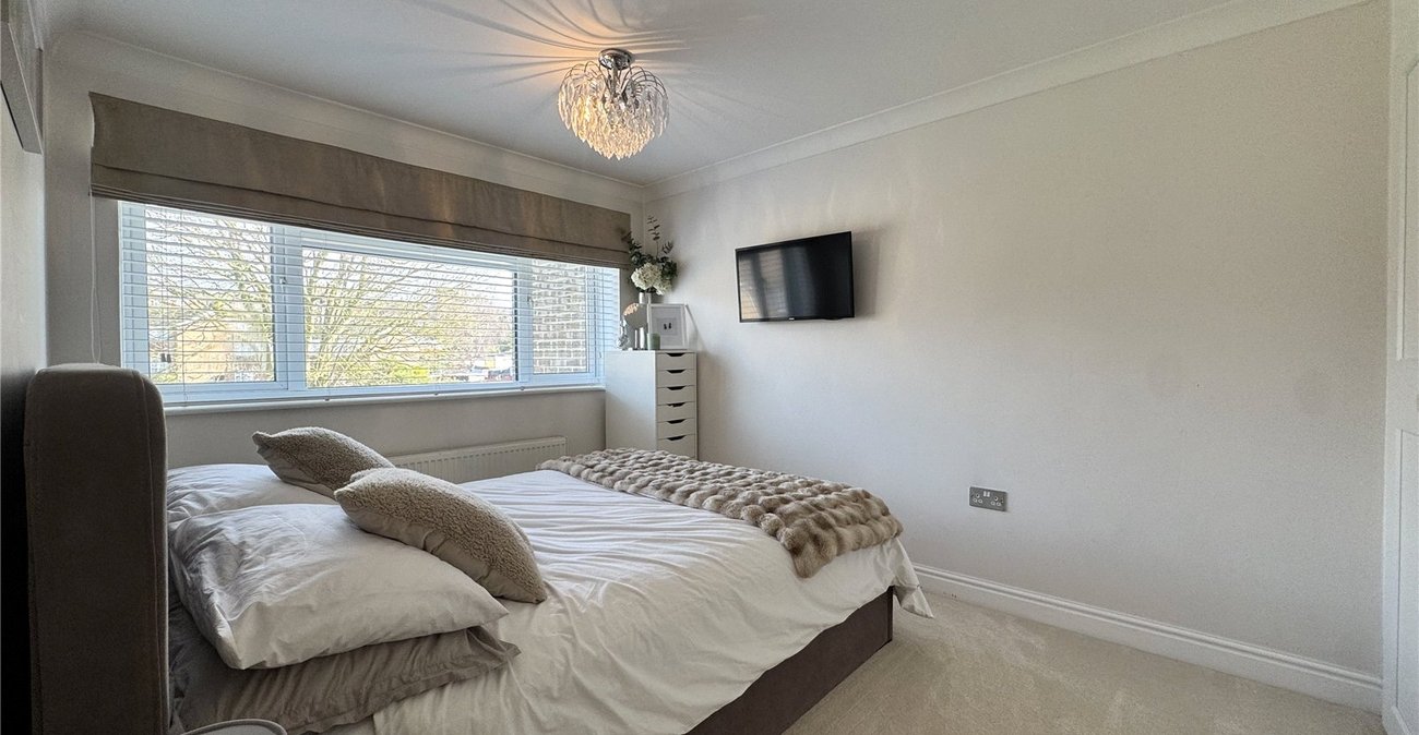 3 bedroom house for sale in Rainham | Robinson Michael & Jackson