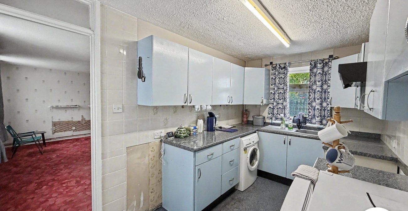 2 bedroom bungalow for sale in Lordswood | Robinson Michael & Jackson