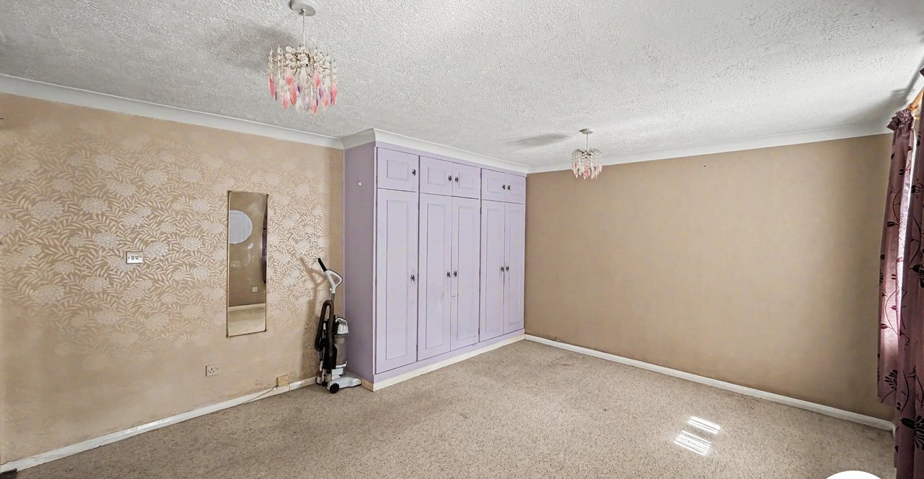 2 bedroom bungalow for sale in Lordswood | Robinson Michael & Jackson