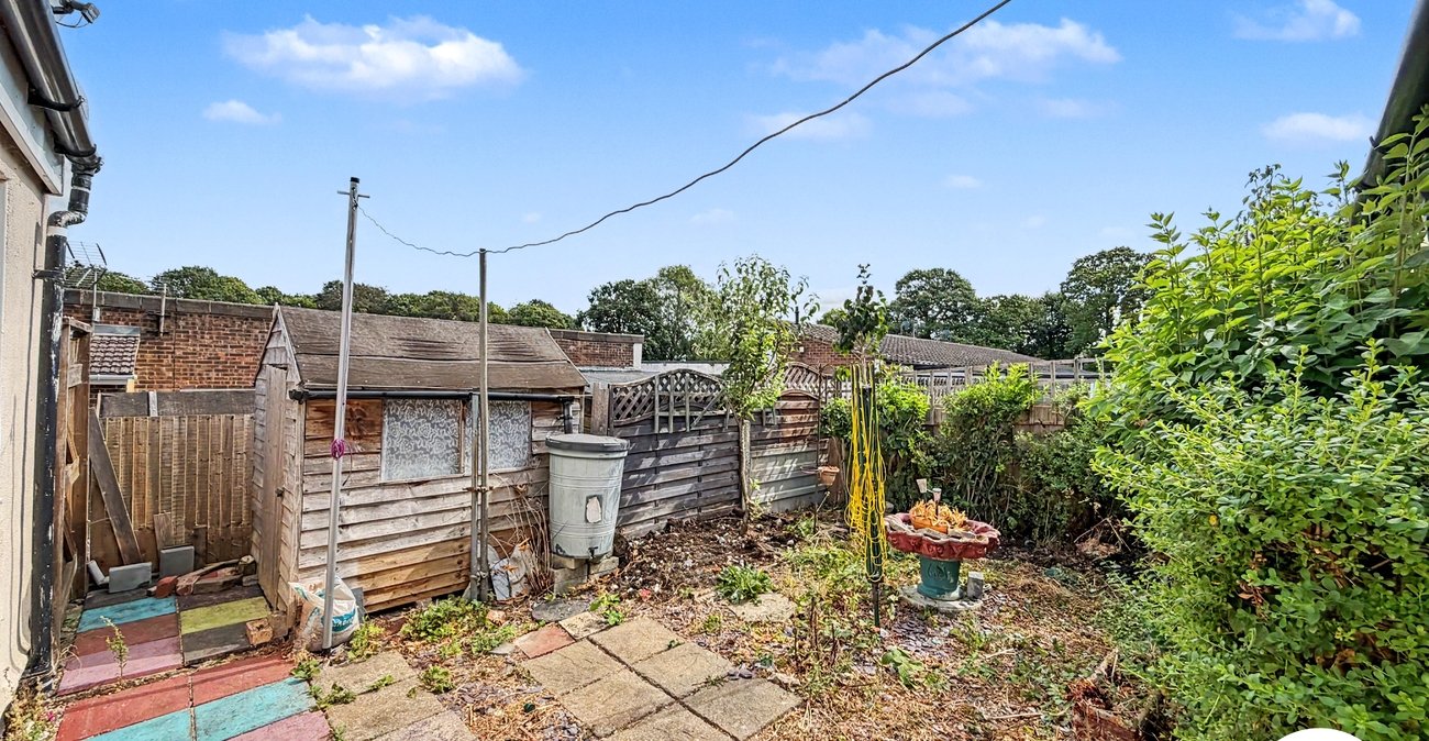 2 bedroom bungalow for sale in Lordswood | Robinson Michael & Jackson