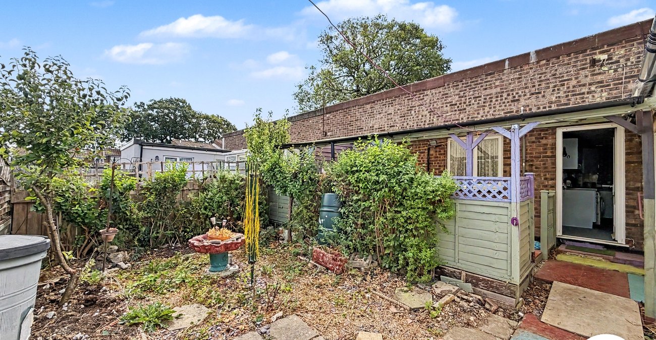 2 bedroom bungalow for sale in Lordswood | Robinson Michael & Jackson