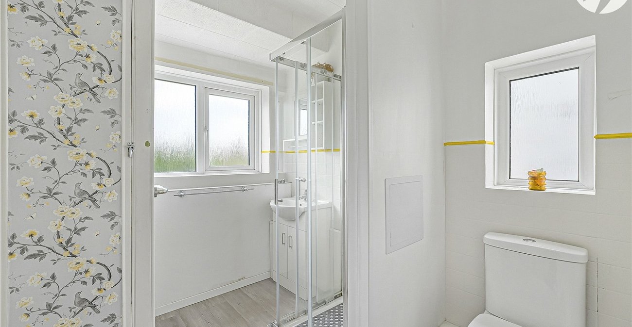 3 bedroom house for sale in Shooters Hill | Robinson Jackson