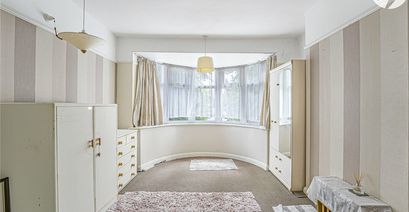 3 bedroom house for sale in Shooters Hill | Robinson Jackson