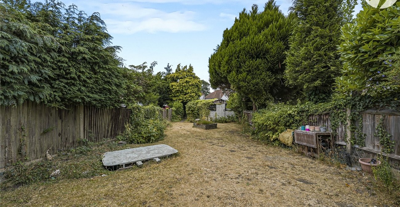 3 bedroom house for sale in Shooters Hill | Robinson Jackson