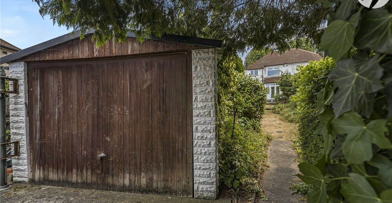 3 bedroom house for sale in Shooters Hill | Robinson Jackson