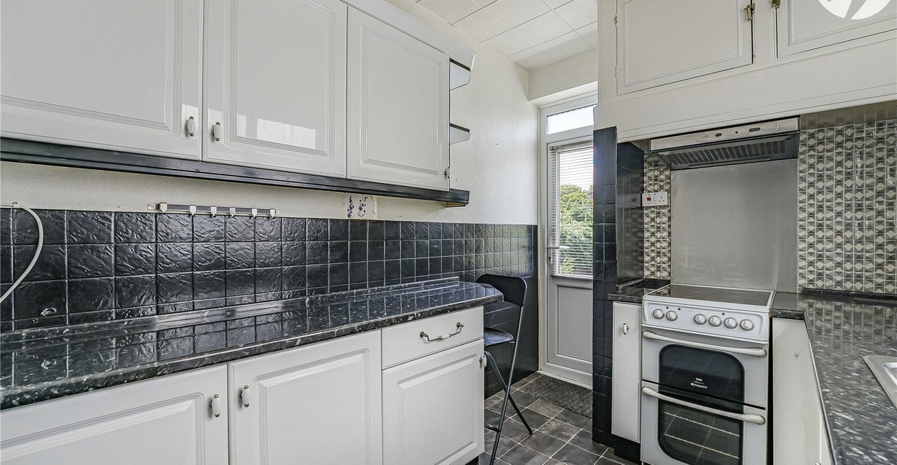 3 bedroom house for sale in Shooters Hill | Robinson Jackson