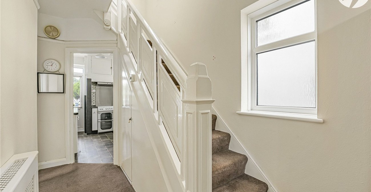 3 bedroom house for sale in Shooters Hill | Robinson Jackson