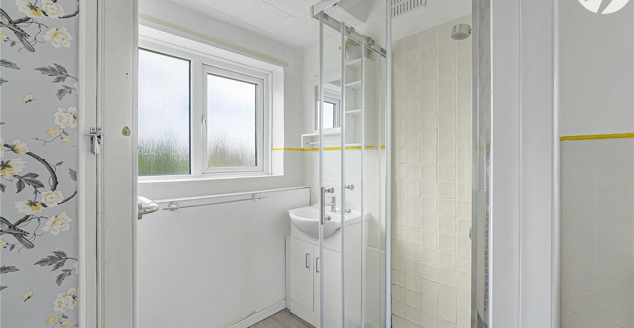 3 bedroom house for sale in Shooters Hill | Robinson Jackson