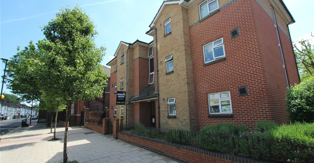 1 bedroom property for sale in London | Robinson Jackson