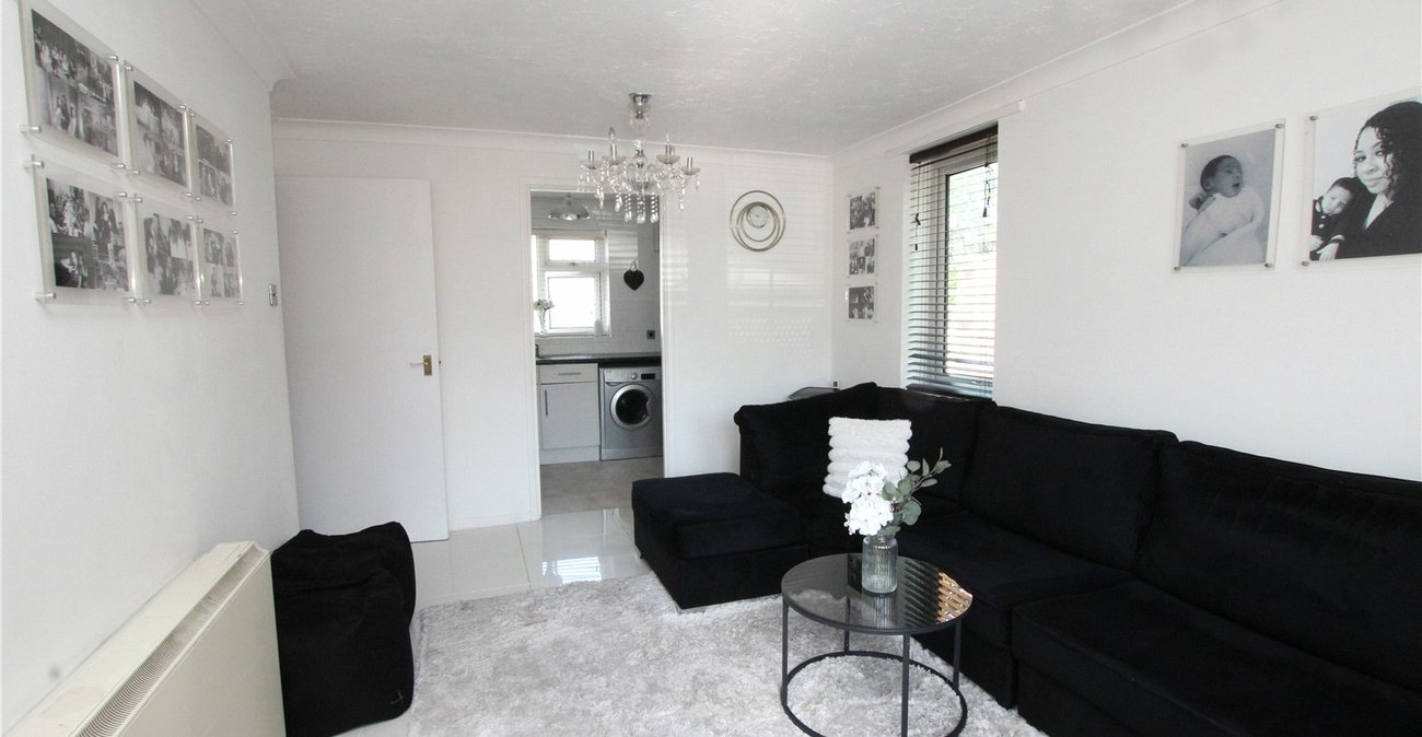 1 bedroom property for sale in London | Robinson Jackson