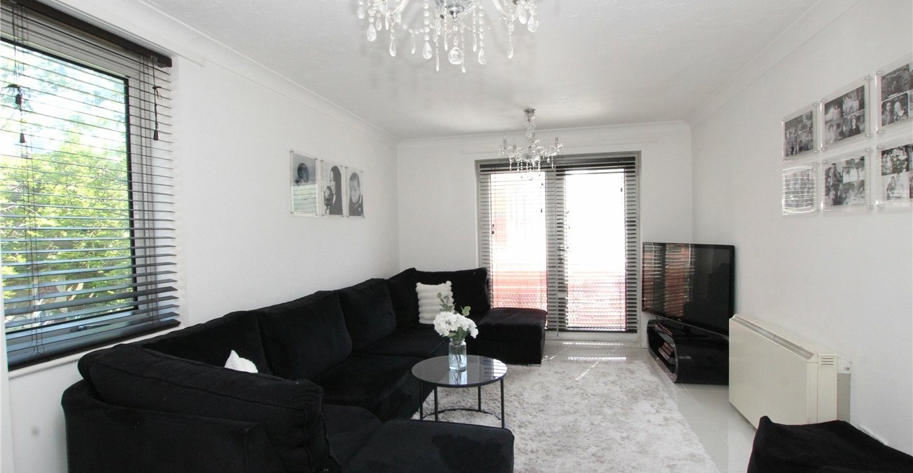 1 bedroom property for sale in London | Robinson Jackson