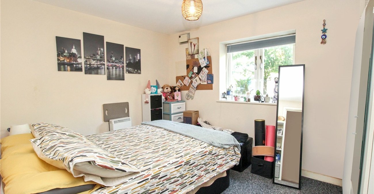 2 bedroom property for sale in Plumstead | Robinson Jackson