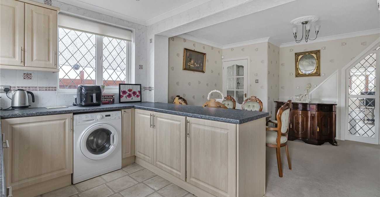 2 bedroom house for sale in Welling | Robinson Jackson