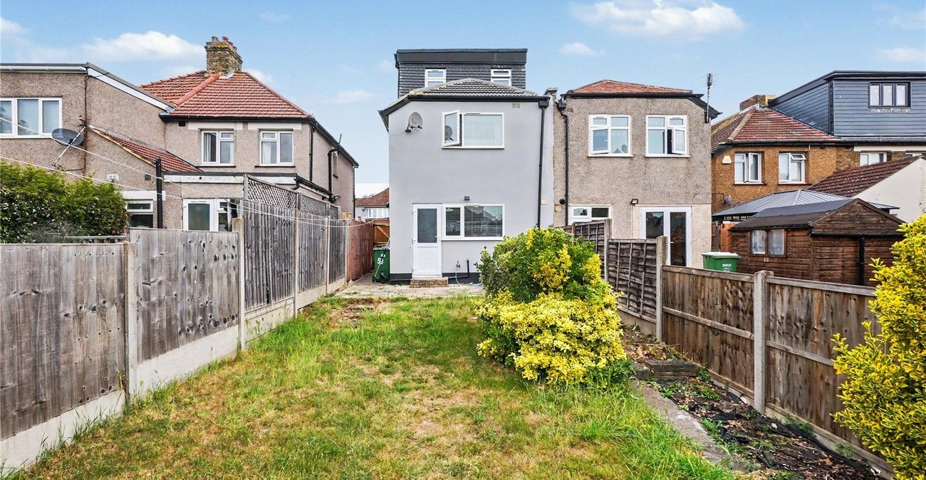 4 bedroom house for sale in Welling | Robinson Jackson