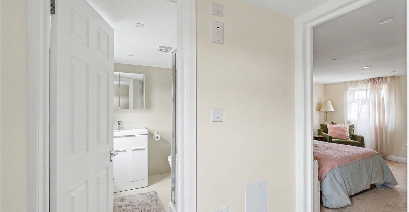 4 bedroom house for sale in Welling | Robinson Jackson