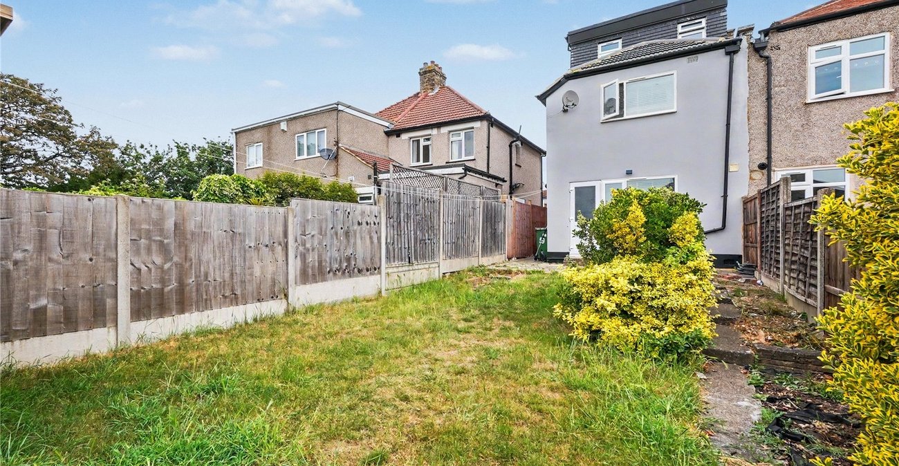 4 bedroom house for sale in Welling | Robinson Jackson