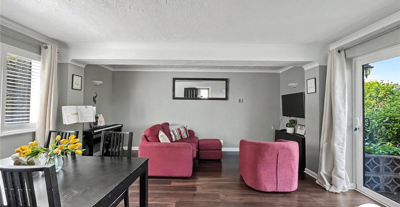4 bedroom house for sale in Walderslade | Robinson Michael & Jackson