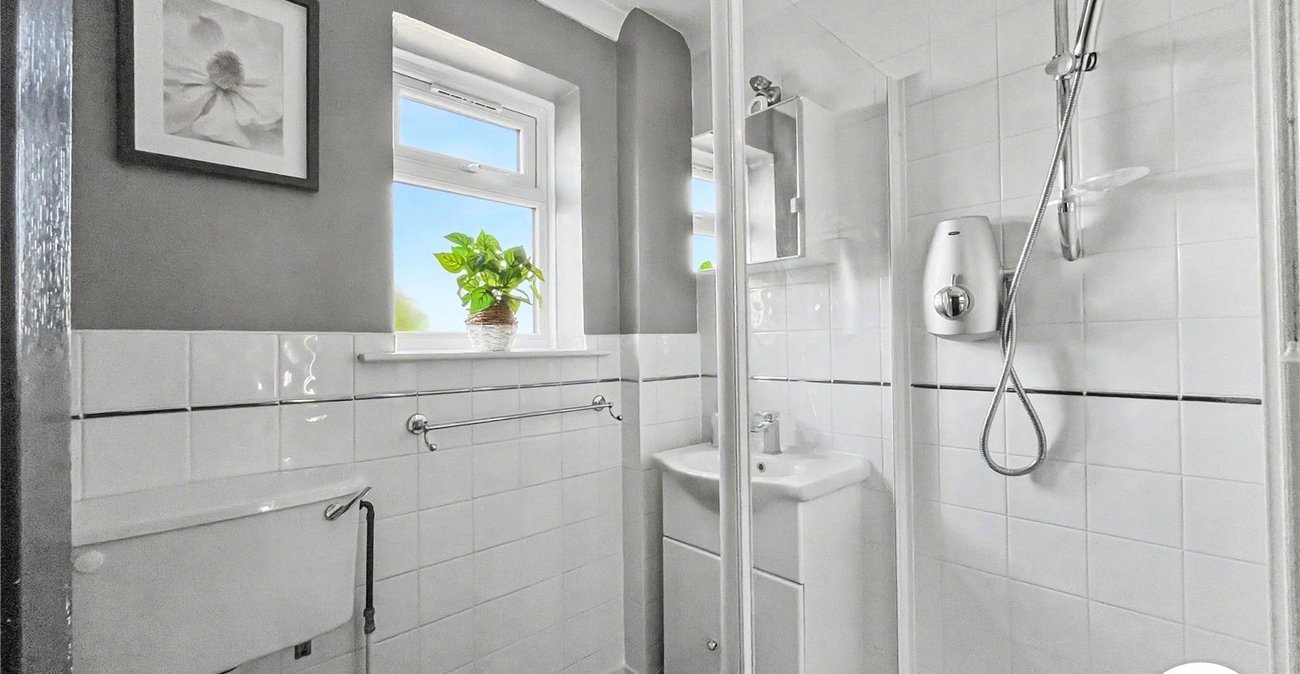 4 bedroom house for sale in Walderslade | Robinson Michael & Jackson